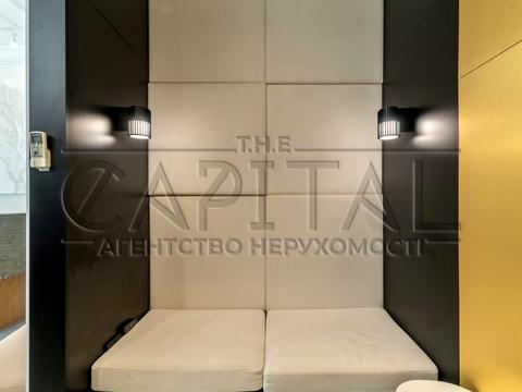 комерційна за адресою Богдана Хмельницького вул., 32