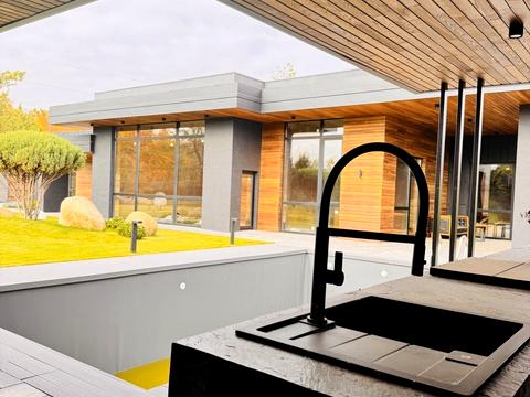 будинок за адресою Прирічна