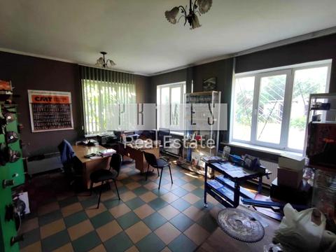 комерційна за адресою Зрошувальна вул., 5