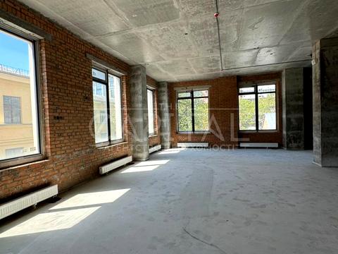 комерційна за адресою Володимирська вул., 86-А