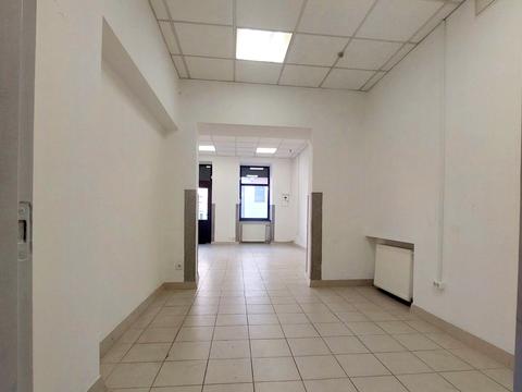 комерційна за адресою Героїв УПА вул., 18