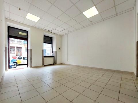 комерційна за адресою Героїв УПА вул., 18