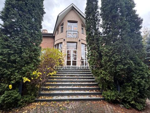 дом по адресу Луговая ул.