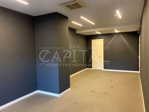 комерційна за адресою Володимира Івасюка просп. (Героїв Сталінграду), 4-А