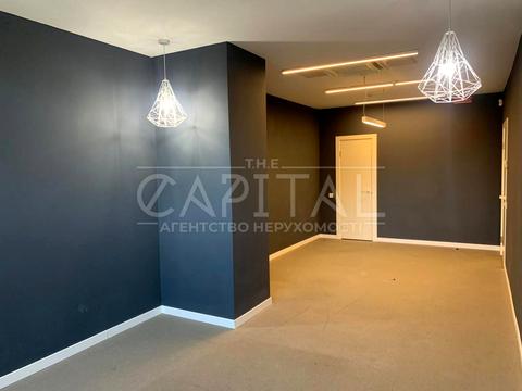 комерційна за адресою Володимира Івасюка просп. (Героїв Сталінграду), 4-А