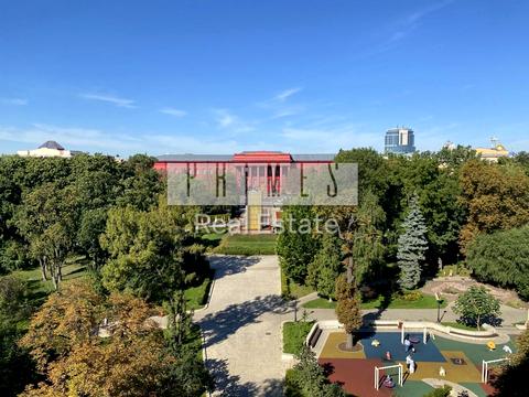 комерційна за адресою Терещенківська вул., 13