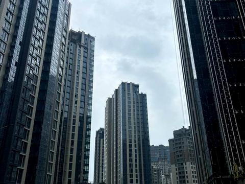 коммерческая по адресу Андрея Верхогляда ул. (Михайла Драгомирова), 1-20а