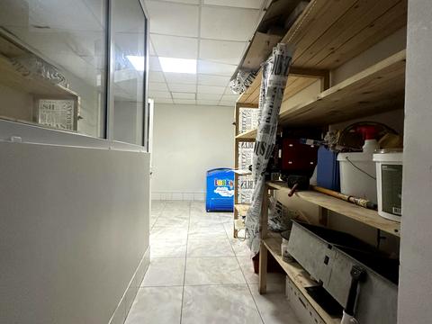 коммерческая по адресу с. Волчинец, Потічна ул., 1-Д