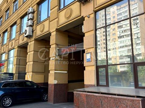 комерційна за адресою В'ячеслава Чорновола вул., 29