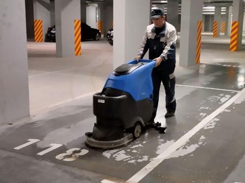 паркомісце за адресою Князя Романа Мстиславича вул. (Генерала Жмаченка), 22