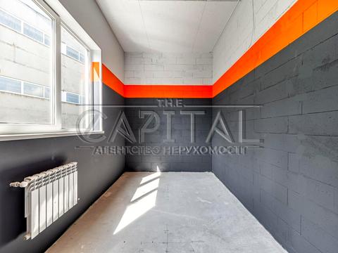 комерційна за адресою Василя Макуха вул. (Івана Шевцова), 1