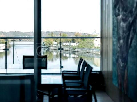 коммерческая по адресу Днепровская набережная ул., 14-Б