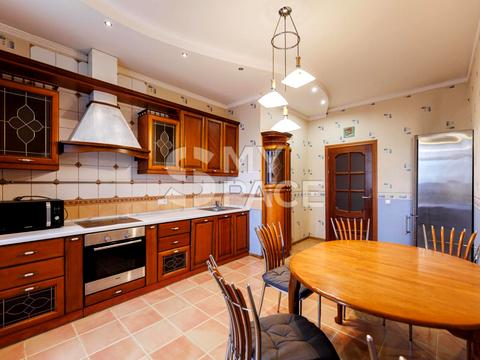 квартира по адресу Евгения Коновальца ул. (Щорса), 32-А