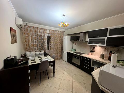 квартира за адресою Київ, Миколи Бажана просп., 5-Г