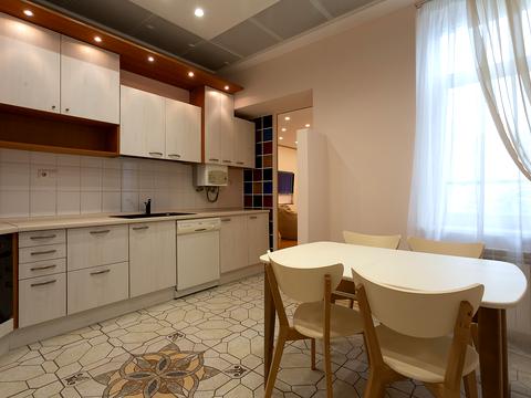 квартира за адресою Пилипа Орлика вул., 10