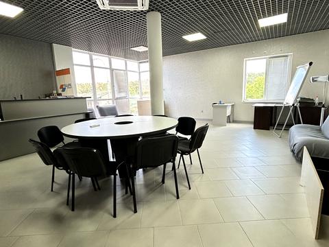 комерційна за адресою Поезії вул. (Грибоєдова), 15