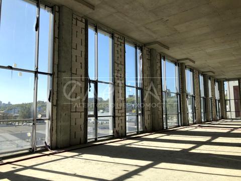 комерційна за адресою Новокостянтинівська вул., 12