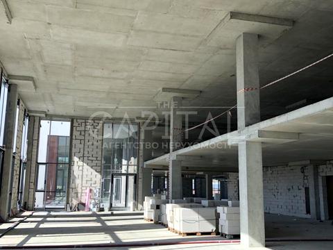 комерційна за адресою Новокостянтинівська вул., 12