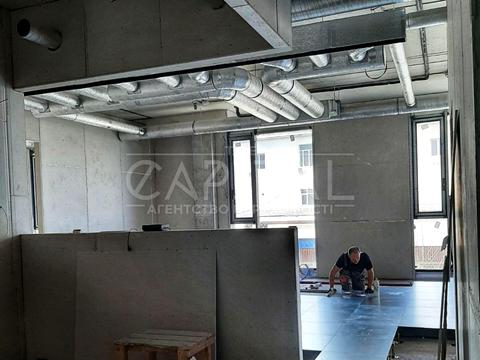 комерційна за адресою Новокостянтинівська вул., 12