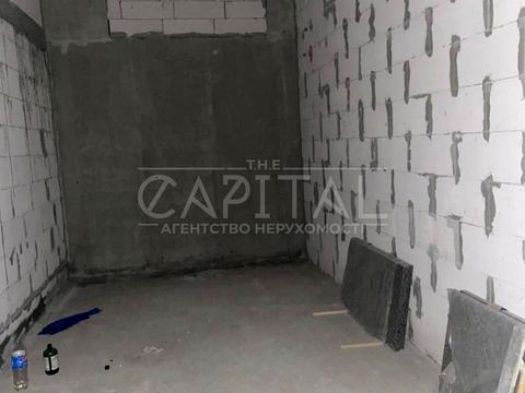 комерційна за адресою Практична вул., 2