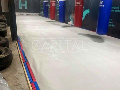 комерційна за адресою Практична вул., 2