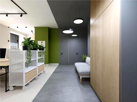 комерційна за адресою вул. Володимирська, 81б