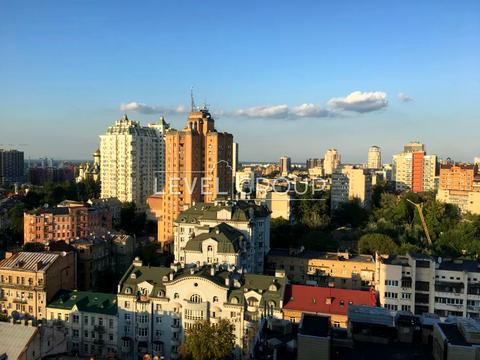 квартира за адресою Дмитрівська вул., 80