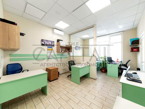 коммерческая по адресу Андрея Верхогляда ул. (Михайла Драгомирова), 15