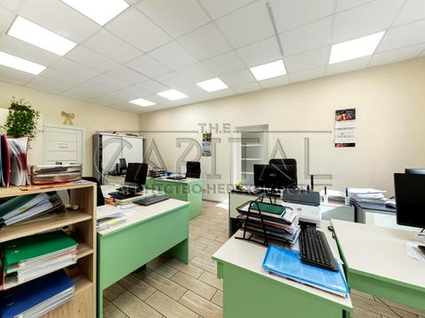 коммерческая по адресу Андрея Верхогляда ул. (Михайла Драгомирова), 15