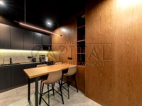 комерційна за адресою вул. Ділова, 1/2