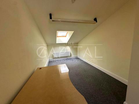 комерційна за адресою Богдана Хмельницького вул., 52а