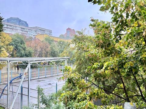 коммерческая по адресу Calle Dilova ул. (Димитрова), 1/2