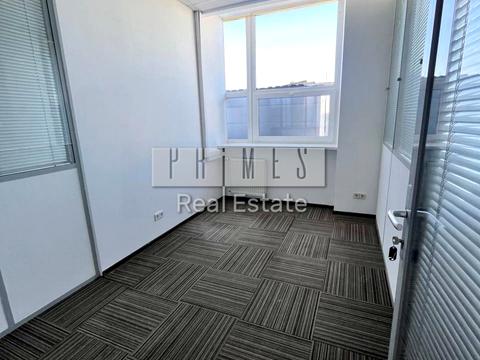 коммерческая по адресу Степана Бандеры просп. (Московський), 8