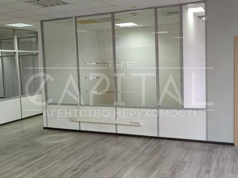 комерційна за адресою Нововокзальна вул., 2