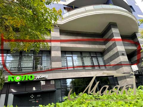 комерційна за адресою Лабораторна вул., 7