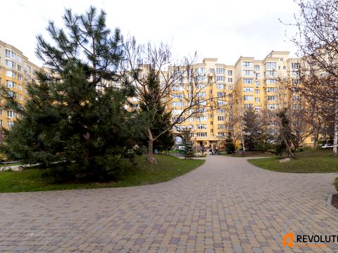 квартира за адресою Абрикосова вул., 7