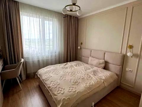 квартира за адресою Героїв Крут вул., 10