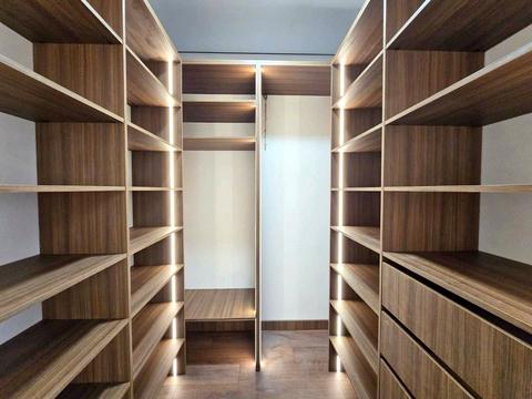 будинок за адресою Грушева вул., 1