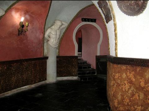 комерційна за адресою Шевченка, 1