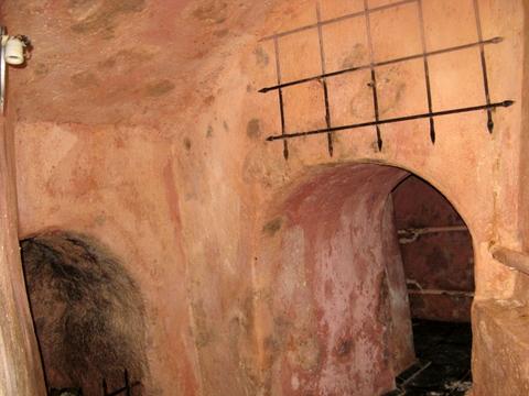 комерційна за адресою Шевченка, 1