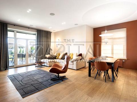 дом по адресу с. Вишенки, Золочівська