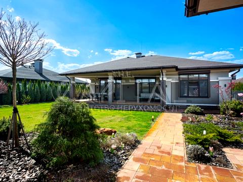 дом по адресу с. Вишенки, Золочівська