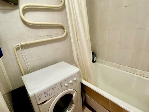 квартира за адресою Романа Шухевича просп. (Генерала Ватутіна), 26