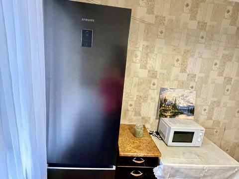 квартира за адресою Романа Шухевича просп. (Генерала Ватутіна), 26