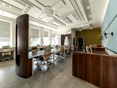 комерційна за адресою Богдана Хмельницького вул., 32