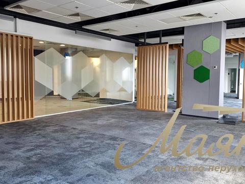 комерційна за адресою Князів Острозьких вул. (Московська), 32/2