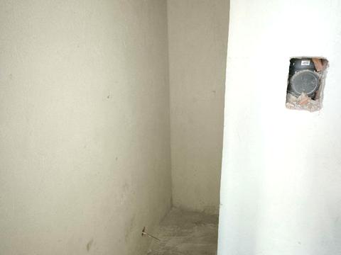 комерційна за адресою Володимира Навроцького вул., 37