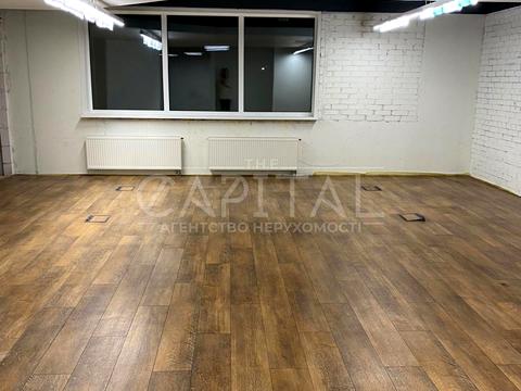 комерційна за адресою Болсуновська вул. (Сергія Струтинського), 13-15