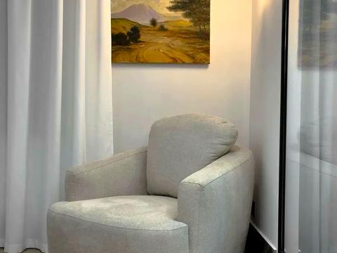 комерційна за адресою Саксаганського вул., 58