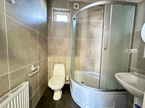 дом по адресу Київська